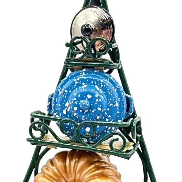 Hallmark Keepsake Ornament O Kitchen Rack 2005 Utensils Pots Bundt Pan - Picture 5 of 6